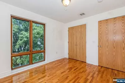 17 Meadow Road 301 #301, Rutherford, NJ 07070 - Photo 12