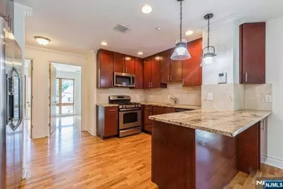 17 Meadow Road 301 #301, Rutherford, NJ 07070 - Photo 1