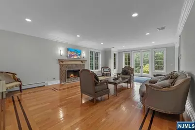 1 Euclid Road, Fort Lee, NJ 07024 - Photo 18