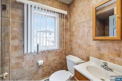 456 Walker Street, Fairview, NJ 07022 - Photo 16