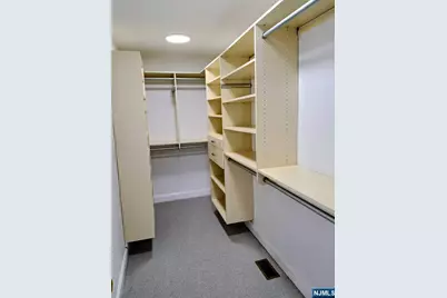 10 Goffle Brook Court, Hawthorne, NJ 07506 - Photo 10