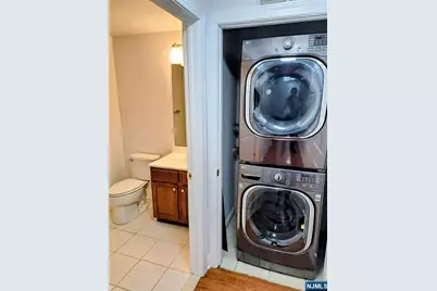 10 Goffle Brook Court, Hawthorne, NJ 07506 - Photo 6