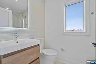 312 Bolz St, Englewood Cliffs, NJ 07632 - Photo 30