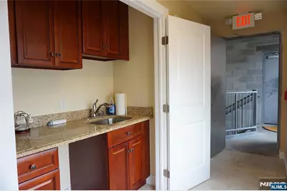 311 Crooks Avenue, Paterson, NJ 07503 - Photo 4