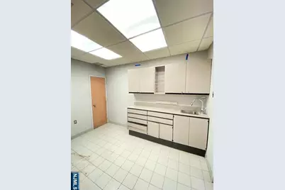 7400 Bergenline Avenue 2nd Fl #2ND FL, North Bergen, NJ 07047 - Photo 10