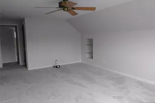 27 Mawhinney Ave, Hawthorne, NJ 07506 - Photo 4