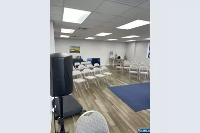 366-372 Broad Street, Bloomfield, NJ 07003 - Photo 10