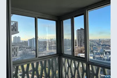 2000 Linwood Avenue 14Y #14Y, Fort Lee, NJ 07024 - Photo 20