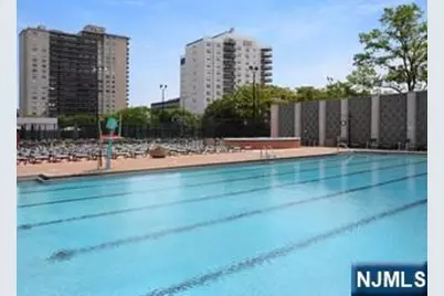 2000 Linwood Avenue 14Y #14Y, Fort Lee, NJ 07024 - Photo 12