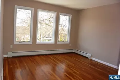 440 Oak Street 1 #1, Ridgefield, NJ 07657 - Photo 8