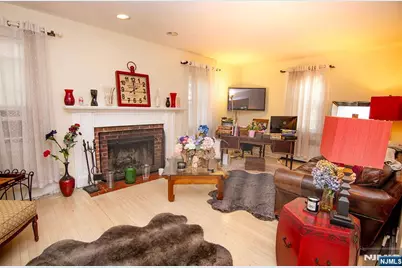 847 Red Road, Teaneck Township, NJ 07666 - Photo 4