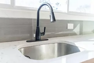 21 Skyview Rd, Ringwood, NJ 07456 - Photo 4