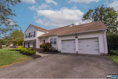 20 Dwight Street, Wayne, NJ 07470 - Photo 6