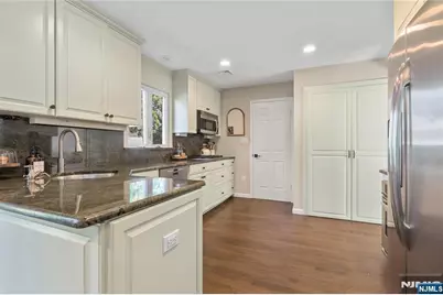 20 Dwight Street, Wayne, NJ 07470 - Photo 12