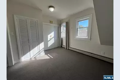 16 Brickell Avenue 2nd Floor #2nd Floor, Westwood, NJ 07675 - Photo 2