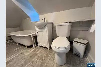 16 Brickell Avenue 2nd Floor #2nd Floor, Westwood, NJ 07675 - Photo 10