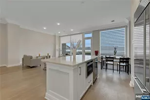 3 Somerset Ln 109, Edgewater, NJ 07020 - Photo 12