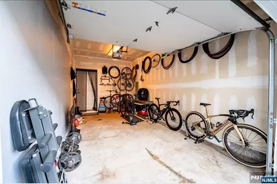 26 Dahlia Lane, Garfield, NJ 07026 - Photo 12