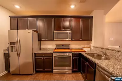 26 Dahlia Lane, Garfield, NJ 07026 - Photo 10