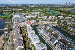 207 Shearwater Ct 14, Jersey City, NJ 07305 - Photo 28