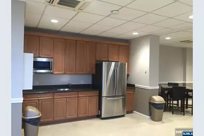 2000 Linwood Avenue 16T #16T, Fort Lee, NJ 07024 - Photo 22
