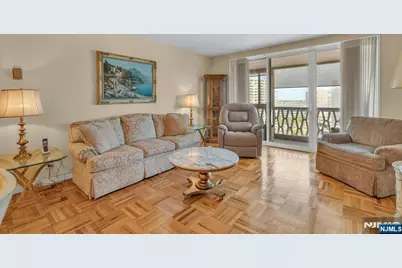 2000 Linwood Avenue 16T #16T, Fort Lee, NJ 07024 - Photo 2