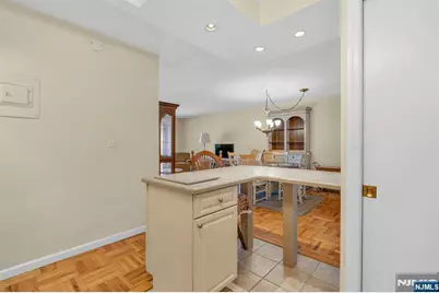 2000 Linwood Avenue 16T #16T, Fort Lee, NJ 07024 - Photo 10