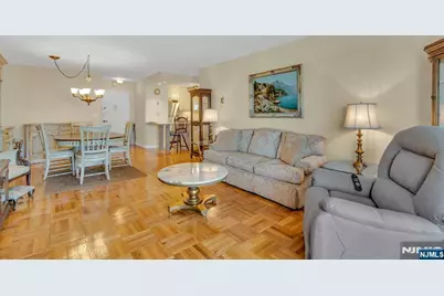 2000 Linwood Avenue 16T #16T, Fort Lee, NJ 07024 - Photo 4