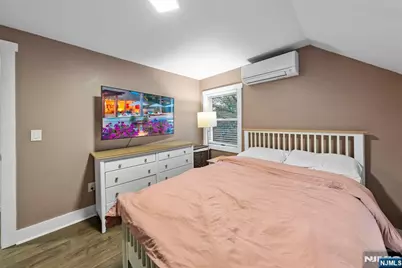 188 Scharer Avenue, Northvale, NJ 07647 - Photo 16