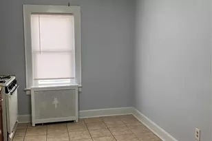 490 Washington Ave 2nd Floor, Ridgefield, NJ 07657 - Photo 2