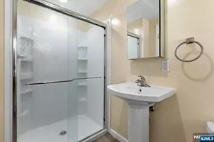 234 Totowa Rd, Wayne, NJ 07470 - Photo 10