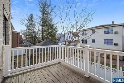 284 Knox Avenue A #A, Cliffside Park, NJ 07010 - Photo 8