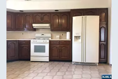 422 1st Street, Carlstadt, NJ 07072 - Photo 8