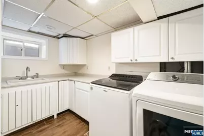 331 Mountain Way, Rutherford, NJ 07070 - Photo 32