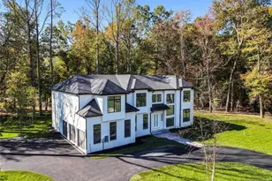 794 Blauvelt St, River Vale Township, NJ 07675 - Photo 2