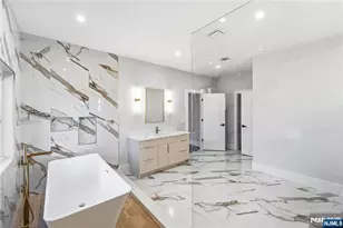 794 Blauvelt St, River Vale Township, NJ 07675 - Photo 28