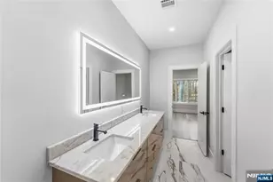 794 Blauvelt St, River Vale Township, NJ 07675 - Photo 32