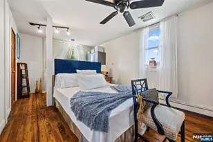 136 Central Blvd, Palisades Park, NJ 07650 - Photo 14