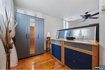 136 Central Boulevard, Palisades Park, NJ 07650 - Photo 16