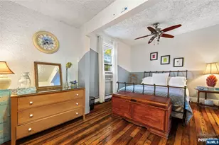 136 Central Blvd, Palisades Park, NJ 07650 - Photo 6