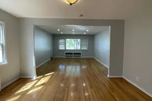 388-390 Leslie Street 1Fl, Newark, NJ 07112 - Photo 1