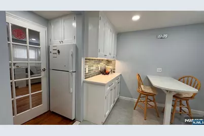 2209 Center Avenue 209A #209A, Fort Lee, NJ 07024 - Photo 2