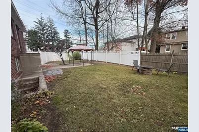 822 Kingsland Lane 1st Floor #1st floor, Fort Lee, NJ 07024 - Photo 12