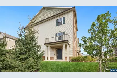 36 Cortland Court, Livingston, NJ 07039 - Photo 2