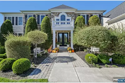 6 Northwood Drive, Franklin Lakes, NJ 07417 - Photo 4