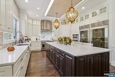 6 Northwood Drive, Franklin Lakes, NJ 07417 - Photo 12