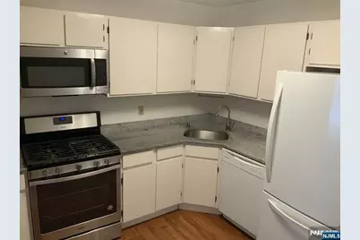 108 Raintree Lane 108 #108, Mahwah, NJ 07430 - Photo 2