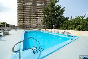 6040 Blvd East 23 G, West New York, NJ 07093 - Photo 30