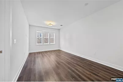 313 Woodland Place 202 #202, Leonia, NJ 07605 - Photo 10