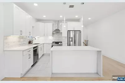 131 Zabriskie Street 1 #1, Jersey City, NJ 07307 - Photo 12
